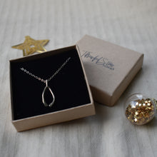 Load image into Gallery viewer, Wishbone Necklace